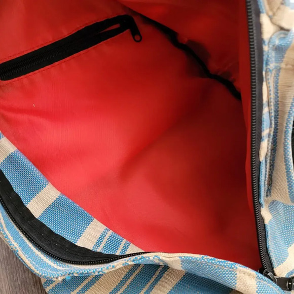 Kavu Women Interwoven Rope Bag Sling Pack Prism Stripe Blue White Zip Pocket - Picture 8 of 9